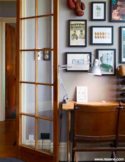 Using dark colours in small spaces