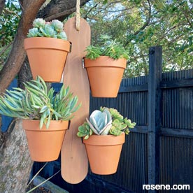 Clay pot hanger 