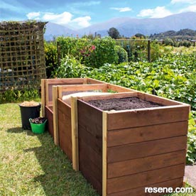 Triple bay compost bin