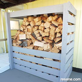 Build a corner seat for your garden