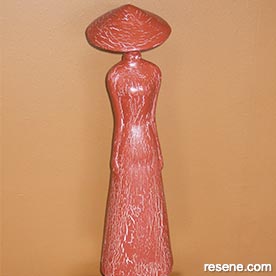Crackle statue