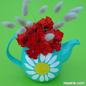 Painted Daisy vase