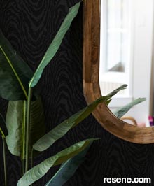 Resene The Icon Edit – Black & White Wallpaper Collection - Room using 24527 