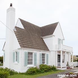 Finalist 2 - 2019, an exterior with coastal charm