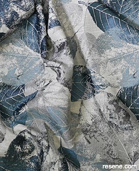 Autumnal curtains in Foam