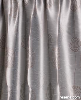 Diva curtains in Bud