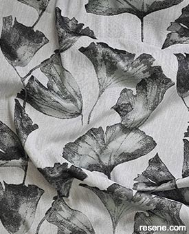 Flora curtains in Bud