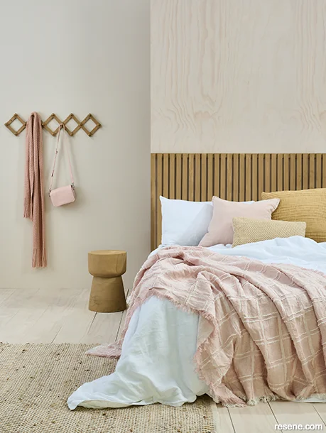 A relaxed, beachy bedroom