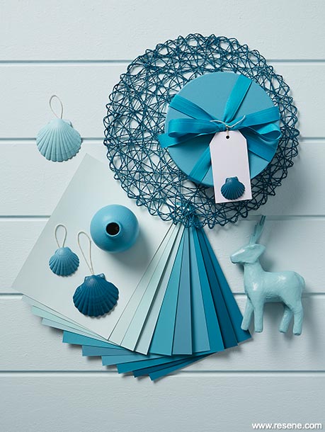 Christmas seashell gift tags