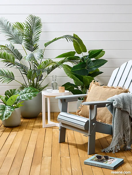 A Cape Cod style outdoor living area