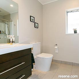 Neutral bathroom