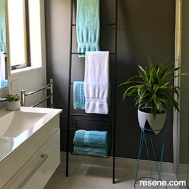 Grey bathroom feature wall