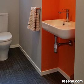 Mid-century bathroom