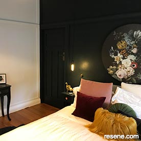 Dark feature wall bedoom