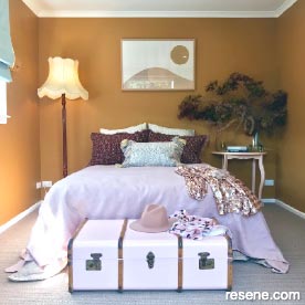 Guest bedroom