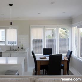 Open flow kitchen/living area