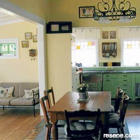 Cosy dining room