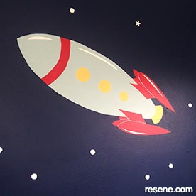 Kids bedroom - painted rocket