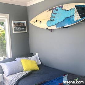 Boys surf themed room