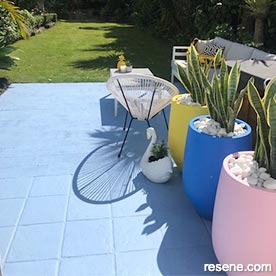 A Spanish themed colour scheme for outside