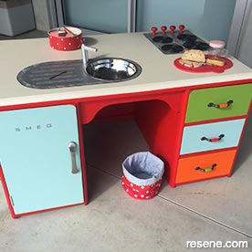 Play kitchen