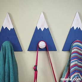 Make mountain style coathooks