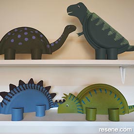 Paper plate dinos
