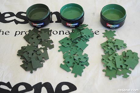 Jigsaw Christmas wreath -  Step 2