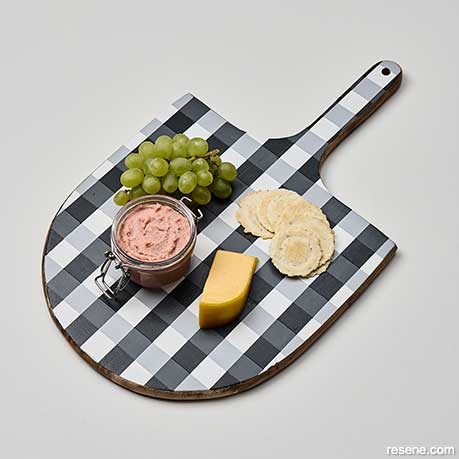 Gingham platter