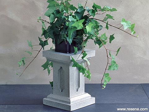 Make an granite effect on a papier mache pedestal