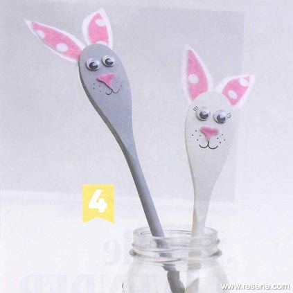 Bunny spoon puppets