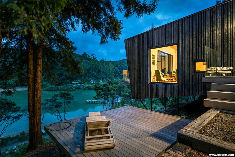 Lakehouse bach