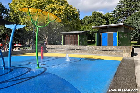 Cornwall Park - water park