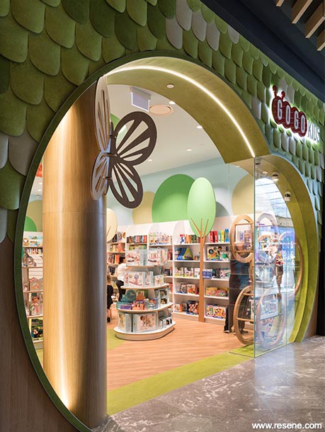 Go Go Kids - Store entry