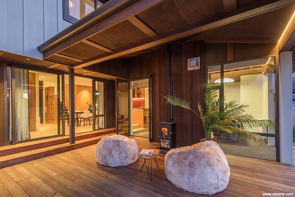 Modern Wanaka home - deck and outdoor space