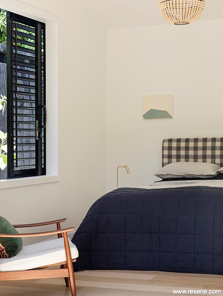 Neutral bedroom