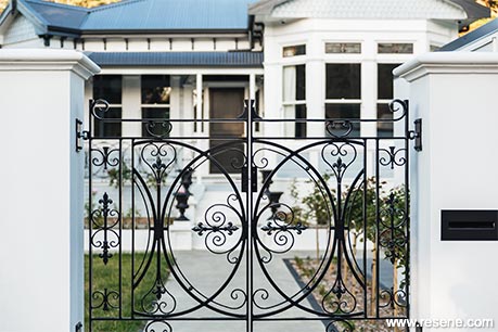 Villa gate