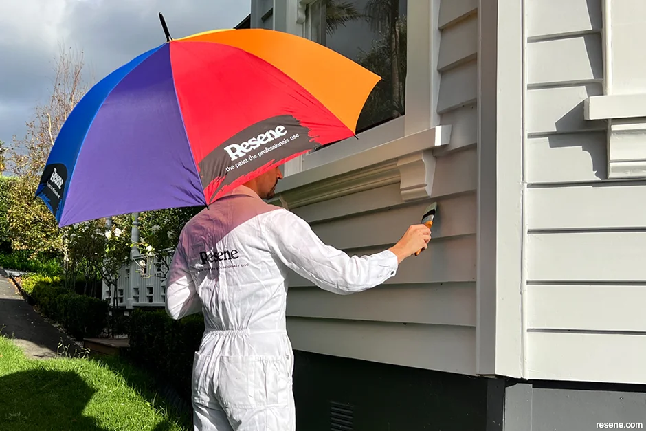 How to be sun safe at work - working outdoors