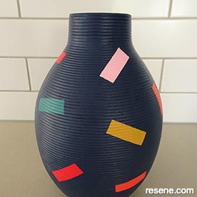 Paint a vase