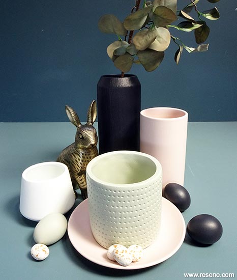 Painted vases and easter bunny