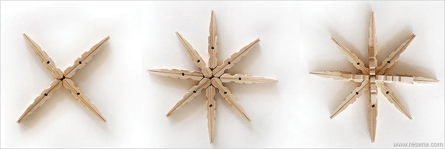 Pic B - Layers of pegs