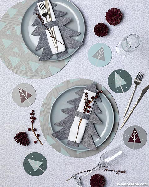 Make a Christmas table setting