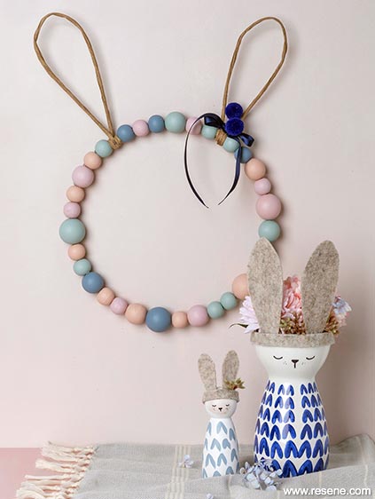 How to create a beaded wreath