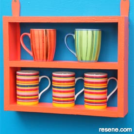 Mug shelf