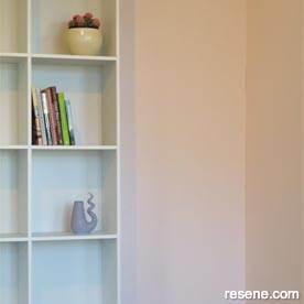 Painting wallpaper